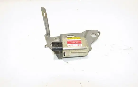 Toyota RAV 4 (XA20) Airbag deployment crash/impact sensor 8983342020