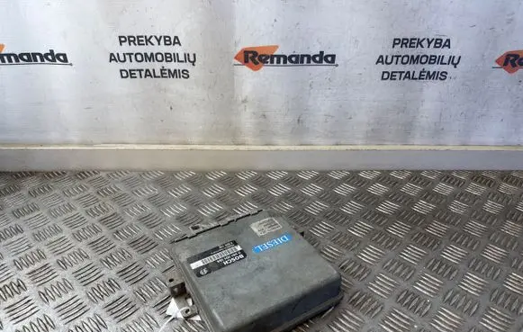 BMW 5 E34 Engine control unit/module 0281001184 2244735