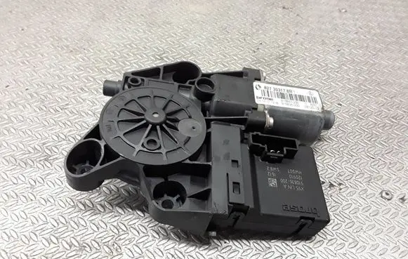 Renault Scenic III - Grand scenic III Rear door window regulator motor 827303178R