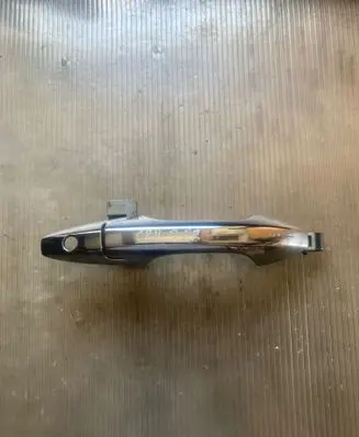 Honda CR-V Front door exterior handle 43922