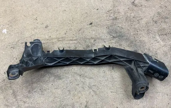 Opel Vivaro Other engine bay part 8200490009 93856638