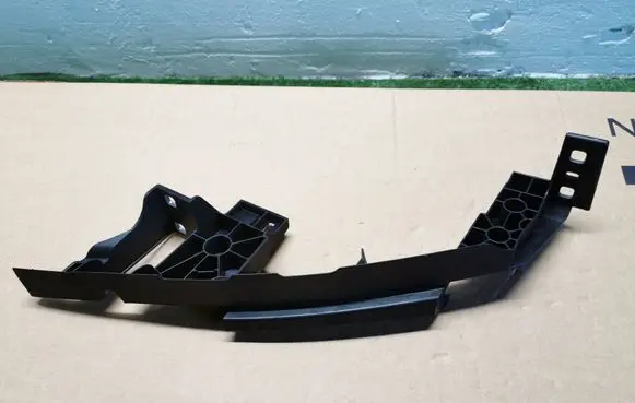 Porsche Cayenne (9Y0 9Y3) Headlight/headlamp mounting bracket 9Y0807572B-DANEK 9Y0807572B