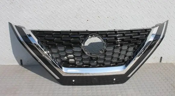 Nissan Qashqai J12 Front bumper upper radiator grill ATRAPA623106UAA 623106UAA