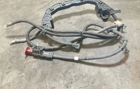 Mercedes-Benz Sprinter W906 Positive cable (battery) A9065402727 Z0070007