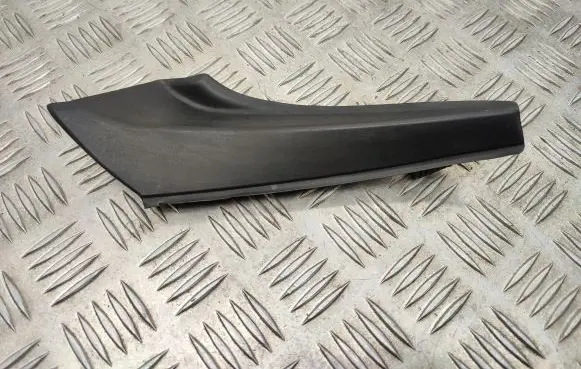 Toyota RAV 4 (XA40) Windshield trim 5386742020