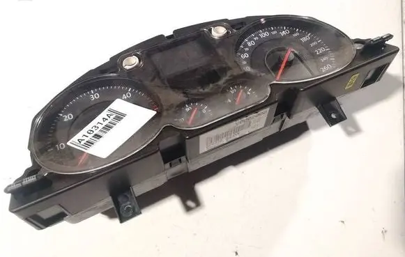 Speedometer (instrument cluster)