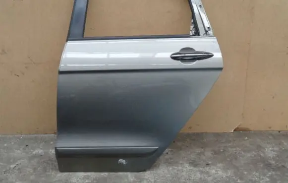 Honda FR-V Rear door FRV123