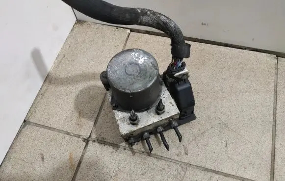 Citroen C5 ABS Pump 9666542880