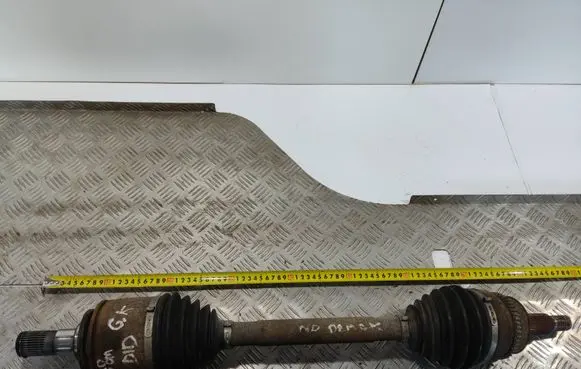 Mitsubishi Pajero Rear driveshaft