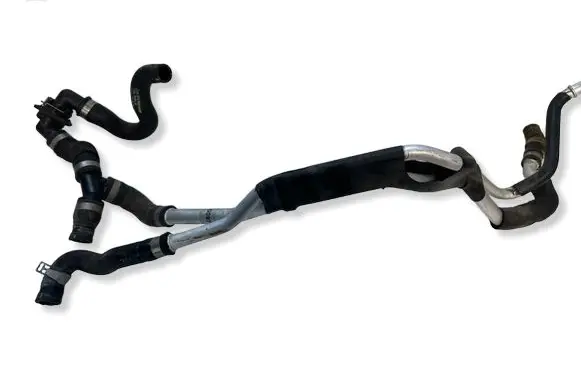 Mercedes-Benz E W213 Engine coolant pipe/hose A2138300305