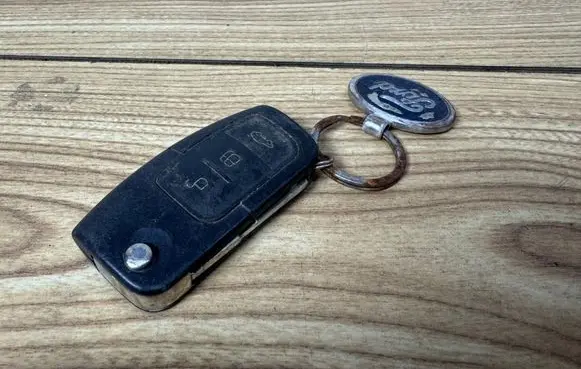 Ford Mondeo MK IV Ignition key/card 