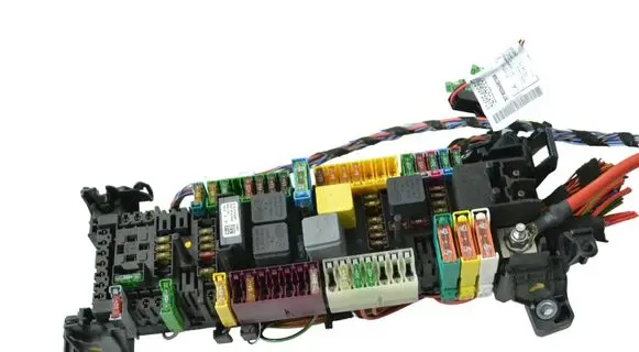 Mercedes-Benz E W213 Fuse box set A2465400340