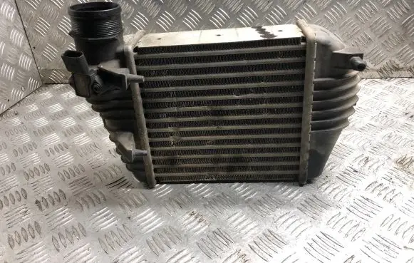 Audi A6 S6 C6 4F Intercooler radiator