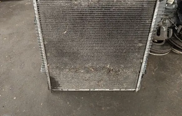 BMW X5 E53 Coolant radiator 7787931