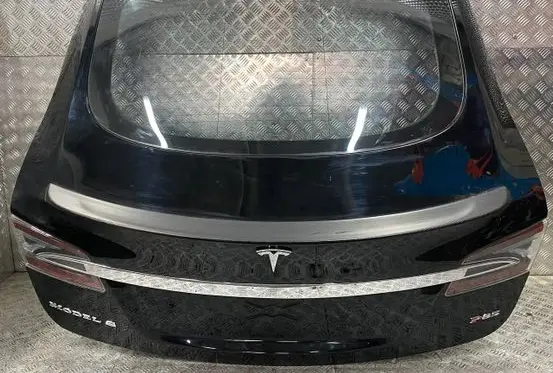 Tesla Model S Tailgate/trunk/boot lid