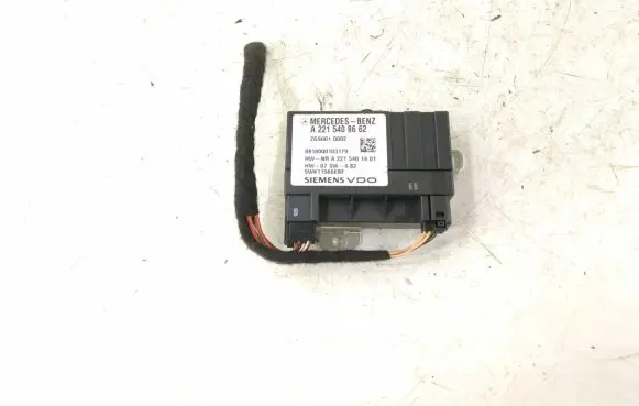 Mercedes-Benz CLS C219 Fuel injection pump control unit/module 2215408662 A2215408662