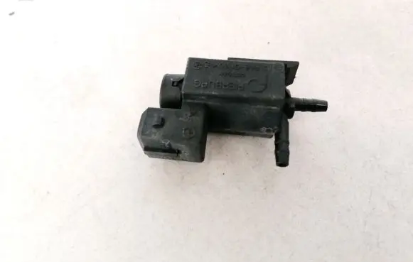 BMW 5 GT F07 Turbo solenoid valve 7810831 7.02318.00