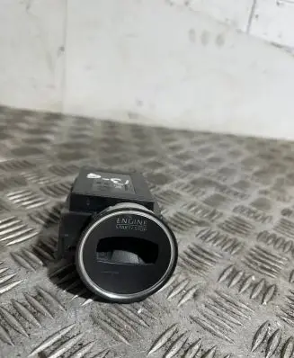 Volkswagen PASSAT B6 Ignition lock 3C0905843R