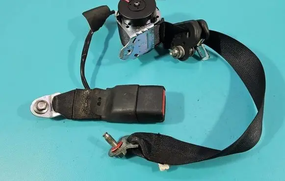 Nissan Pulsar Rear seatbelt 627818200D IMPRK1588913
