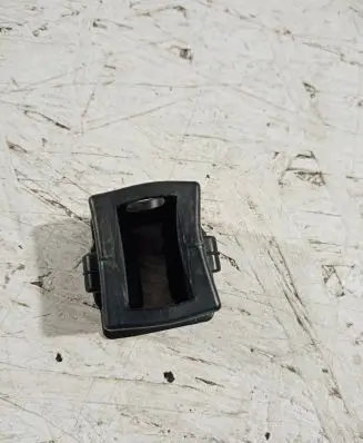 BMW X6M G06 F96 Radiator mount bracket 8642777