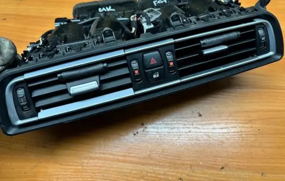 BMW 7 F01 F02 F03 F04 Dash center air vent grill 9115860 6422 6505007