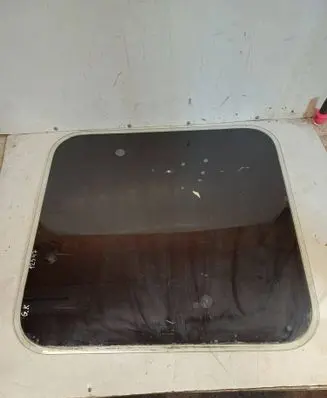 Fiat Ducato Loading door trunk window/glass E243R001099