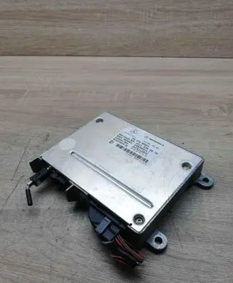 Mercedes-Benz E W211 Bluetooth control unit module a2118700026