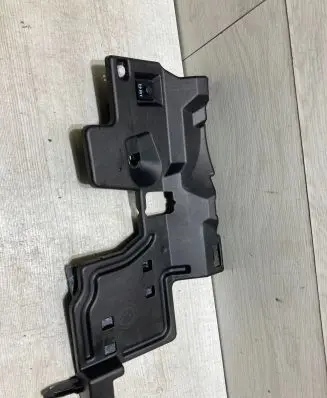 Toyota Yaris Dashboard lower bottom trim panel 556060D050