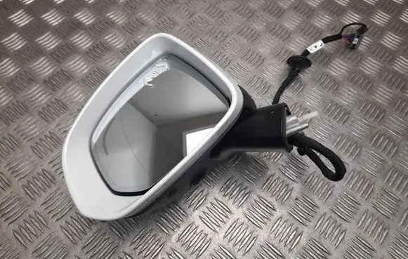 Volvo XC90 Front door electric wing mirror E1041347
