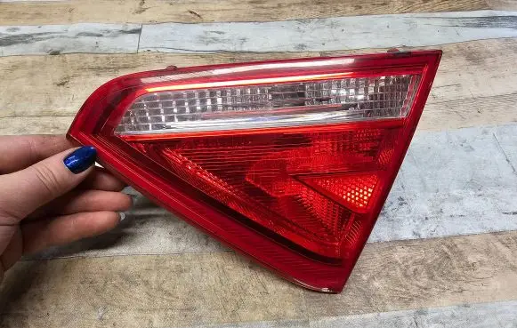 Audi A5 8T 8F Tailgate rear/tail lights 8T0945094 AL484 7813HJ91