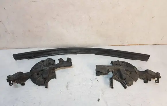 BMW M3 F80 Engine compartment rubber 8066662ORI 8066662 8066661