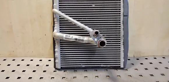 Air conditioning (A/C) radiator (interior)