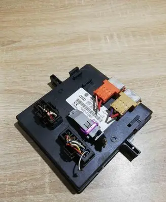Audi A6 S6 C6 4F Comfort/convenience module 4F0907279 F005V00384