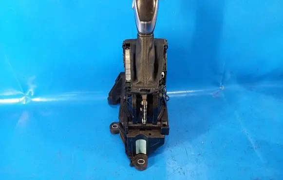 Ford Focus Gear shifter/selector F1EZ7210MC