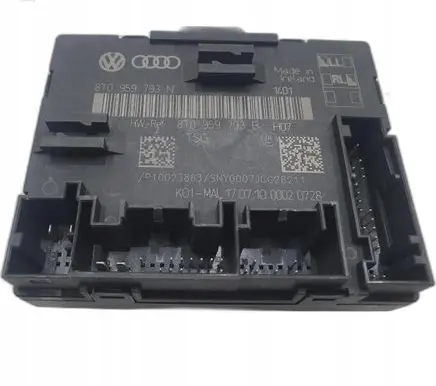 Audi A5 8T 8F Door control unit/module