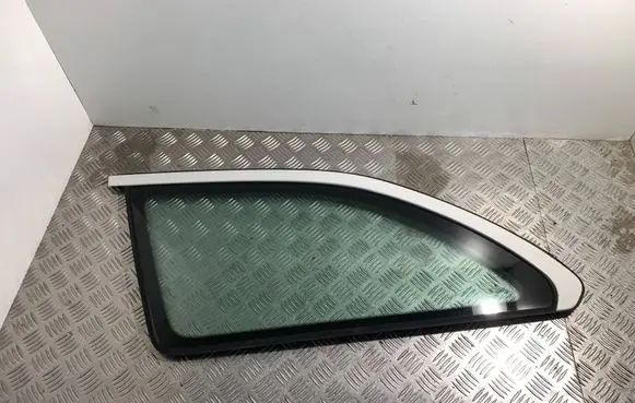 Skoda Octavia Mk2 (1Z) Rear side window