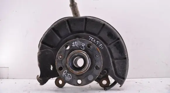 Volkswagen Touran I Front wheel hub 1K0611842D