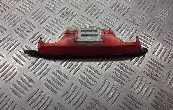 Nissan Almera Tino Third/center stoplight BRAK