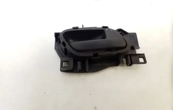 Loading door interior handle