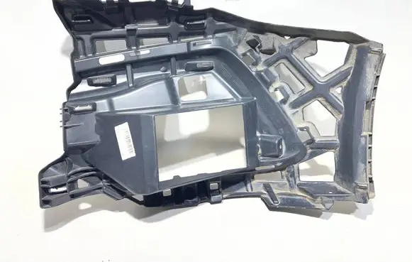 Volkswagen Golf VIII Front bumper mounting bracket 5H0807724