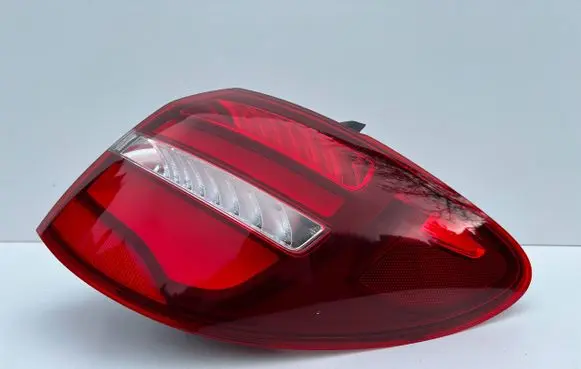 Mercedes-Benz B W246 W242 Rear/tail lights A2469068800