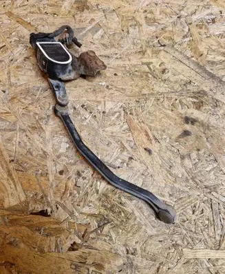 Headlight/headlamp level sensor