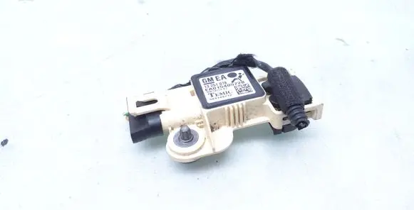 Opel Zafira B Airbag deployment crash/impact sensor 13251078