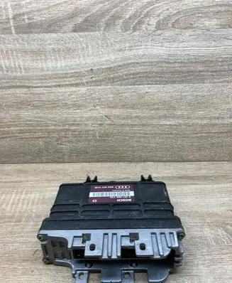 Audi 80 90 S2 B4 Engine control unit/module 8A0907311B 0261200735
