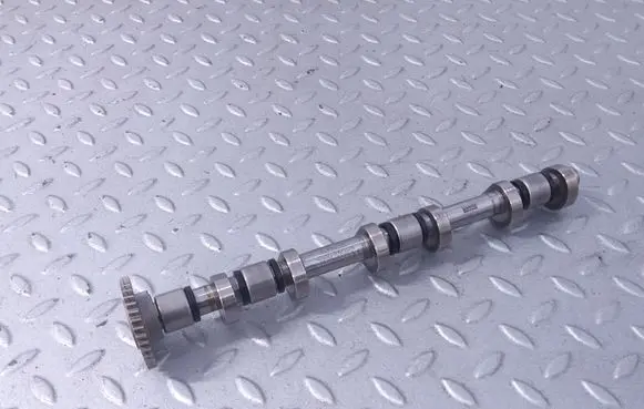 BMW X1 F48 F49 Camshaft 8630461