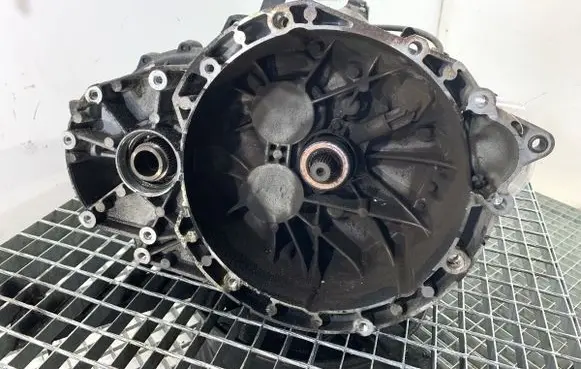 Ford Kuga I Manual 5 speed gearbox AV4R7002BC