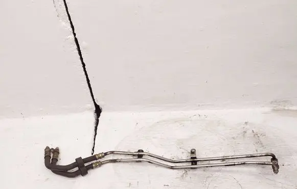 Volkswagen Amarok Gearbox oil cooler pipe/hose 2H6317801