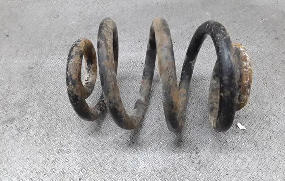 Volkswagen Multivan T4 Rear coil spring