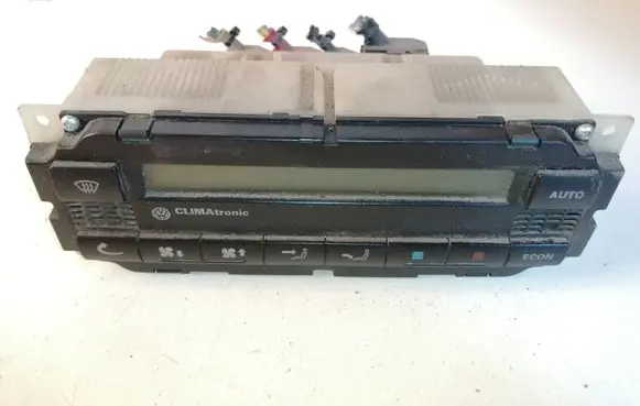 Volkswagen PASSAT B5 Climate control unit 3B1907044A