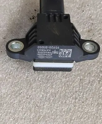 KIA Sportage Airbag deployment crash/impact sensor 95920B1050 AA7586C1 624944200